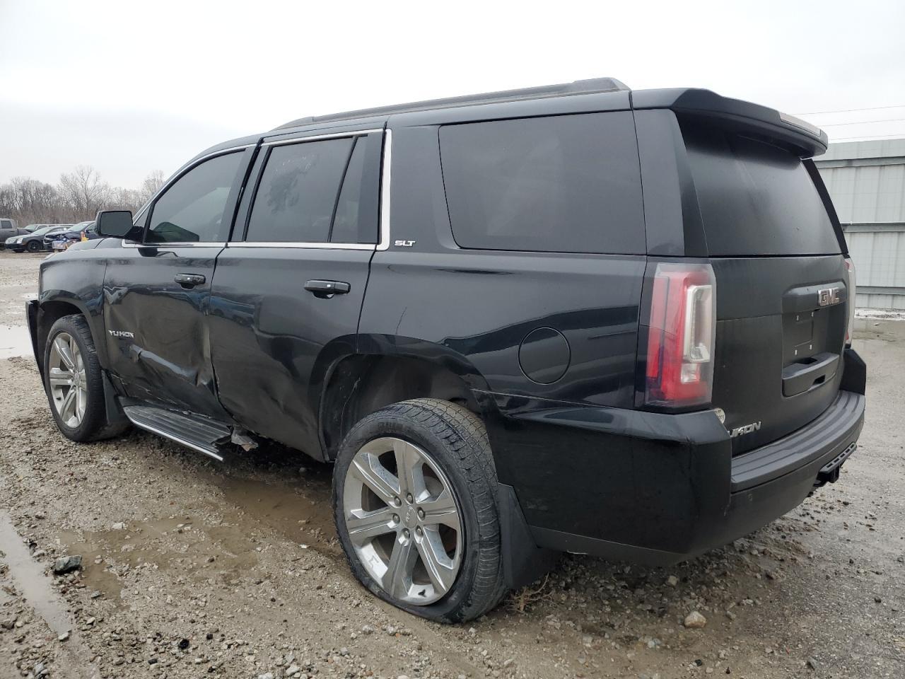 2016 GMC YUKON SLT - Фото 3