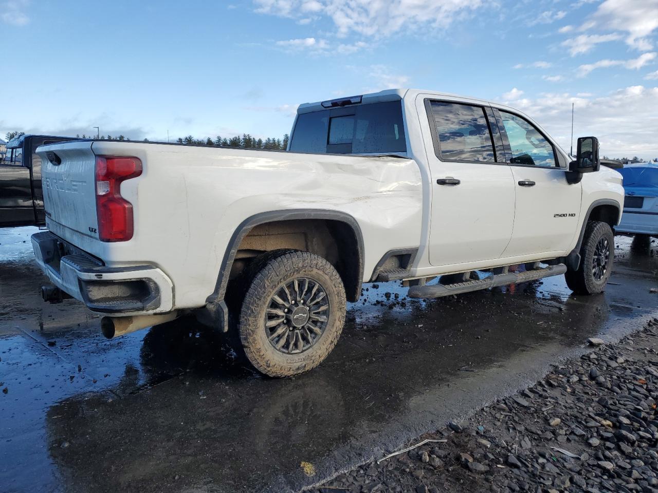2021 CHEVROLET SILVERADO - Фото 3