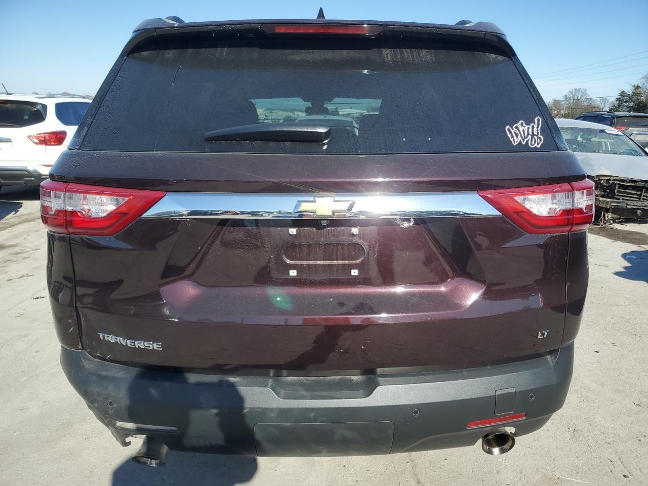 2021 CHEVROLET TRAVERSE L - Фото 6