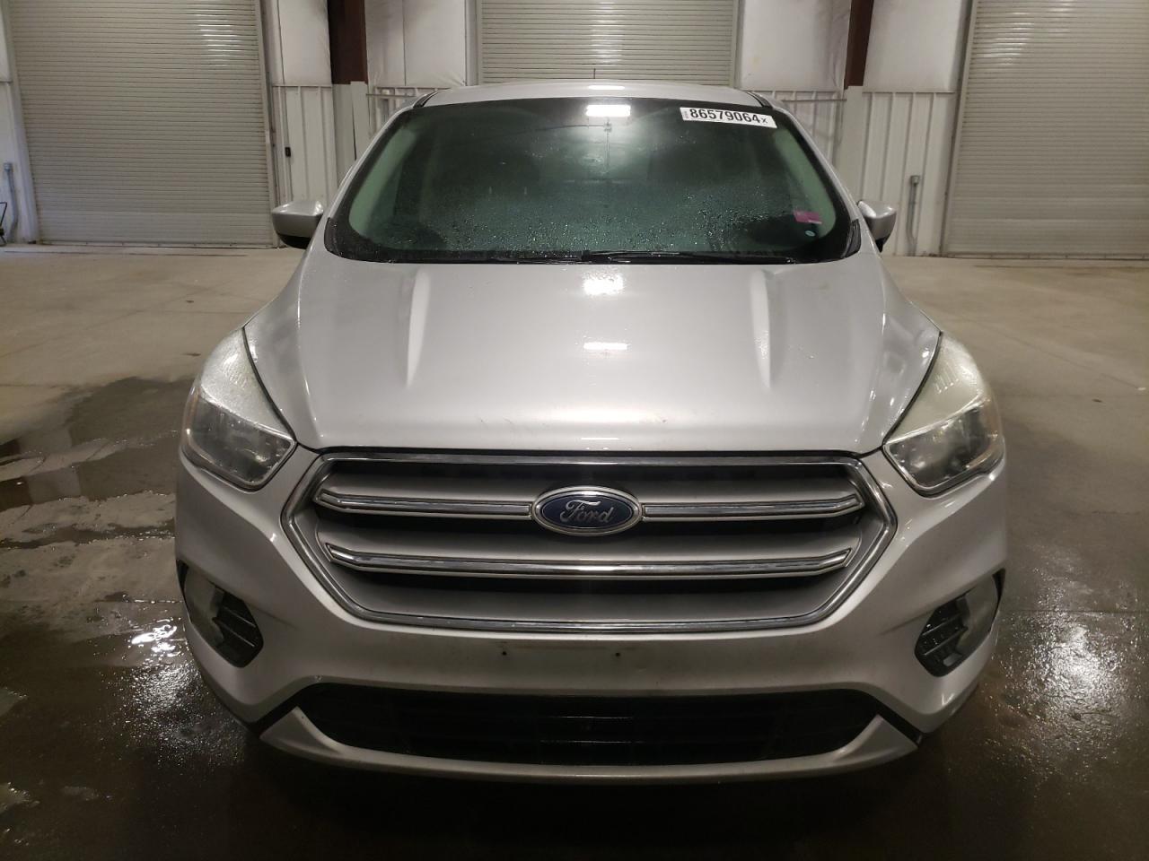 2017 FORD ESCAPE SE - Фото 5