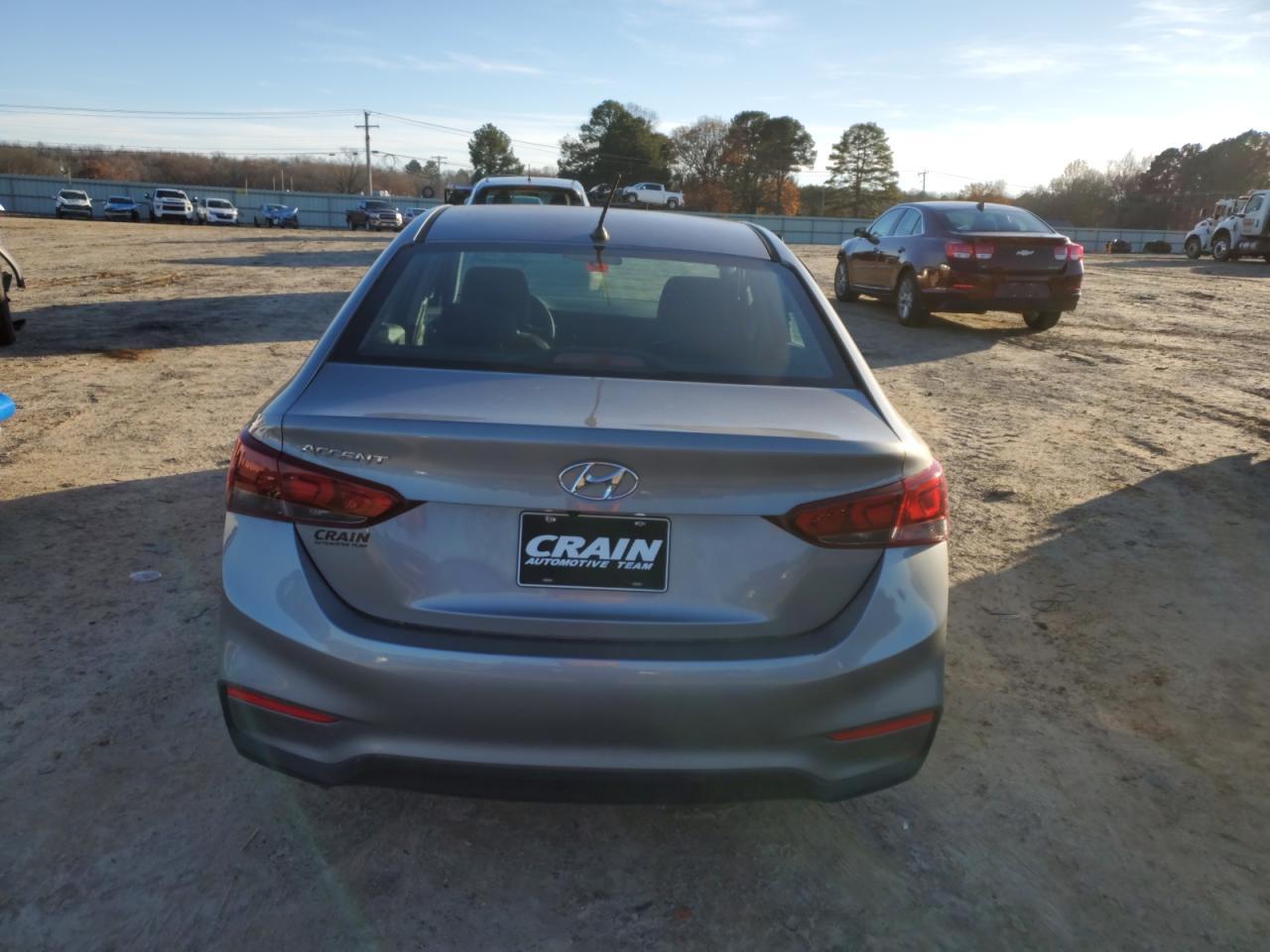 2021 HYUNDAI ACCENT SE - Фото 6