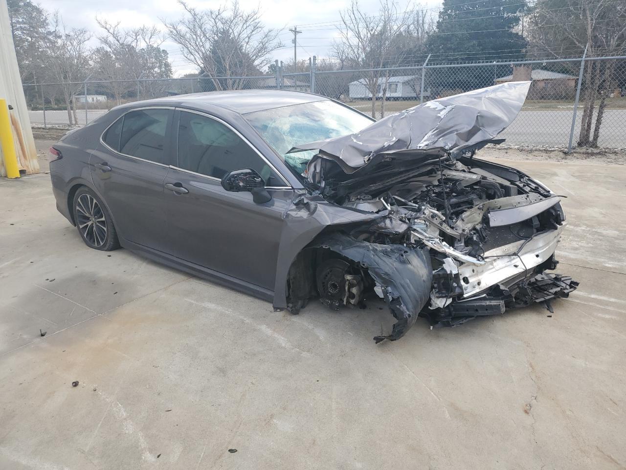 2018 TOYOTA CAMRY L - Фото 4