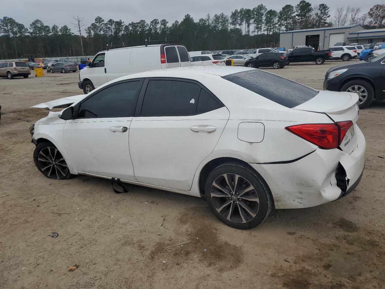 2018 TOYOTA COROLLA L - Фото 2