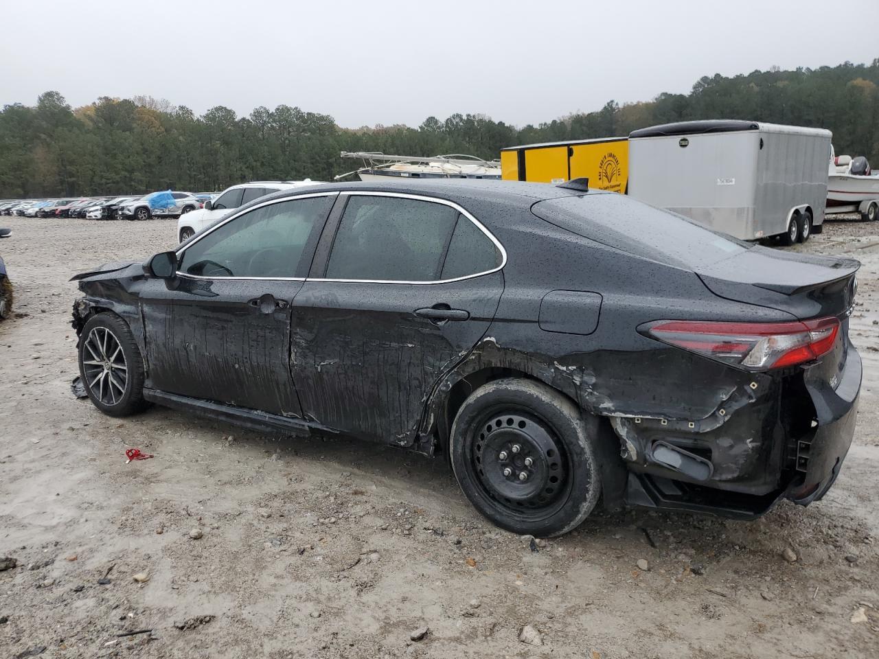 2021 TOYOTA CAMRY SE - Image 2