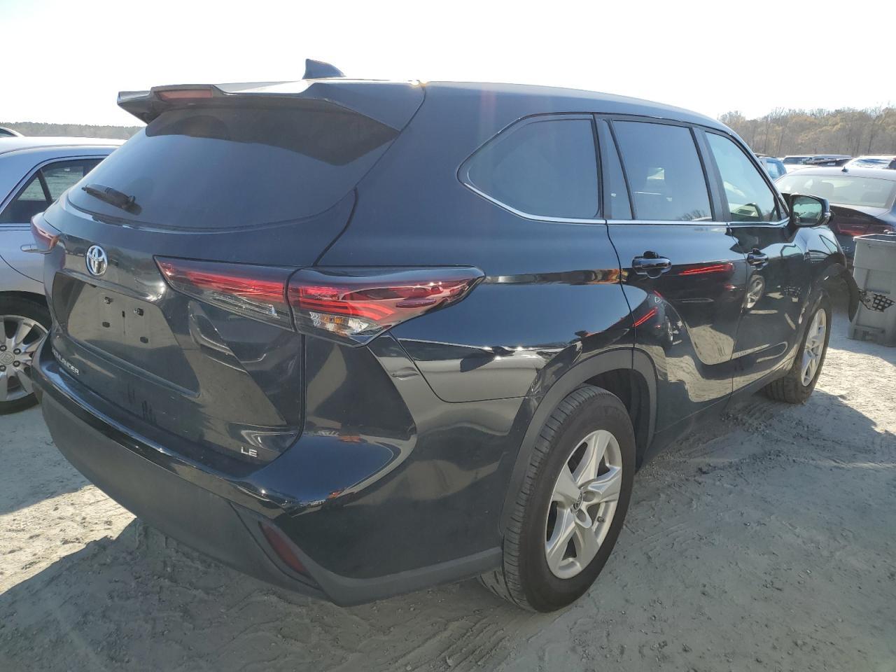 2024 TOYOTA HIGHLANDER - Image 3