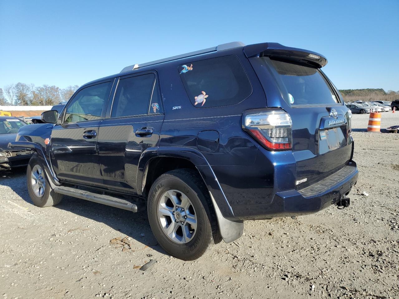 2017 TOYOTA 4RUNNER SR - Image 2