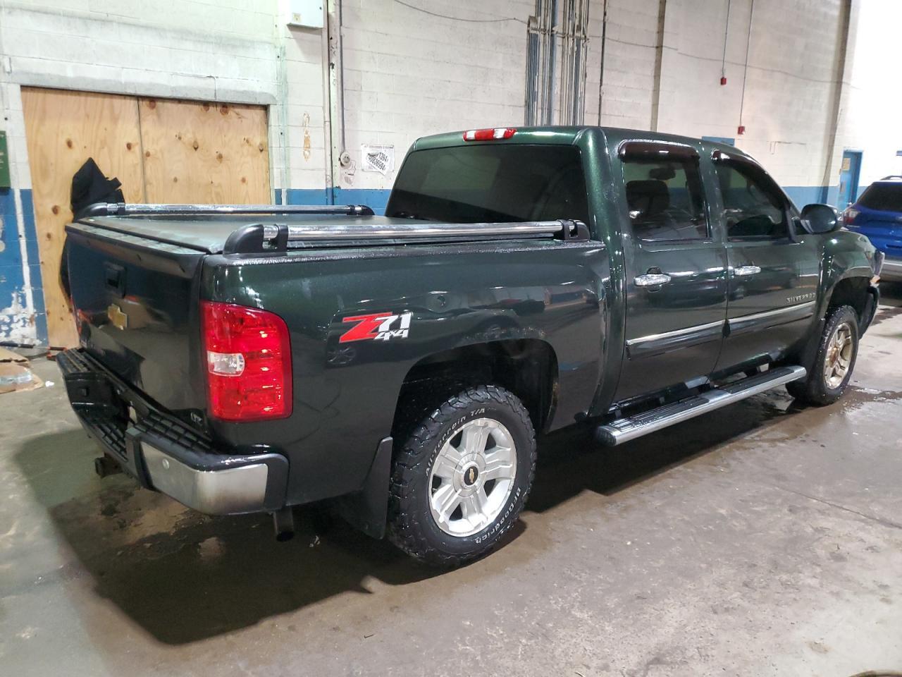 2013 CHEVROLET SILVERADO - Фото 3