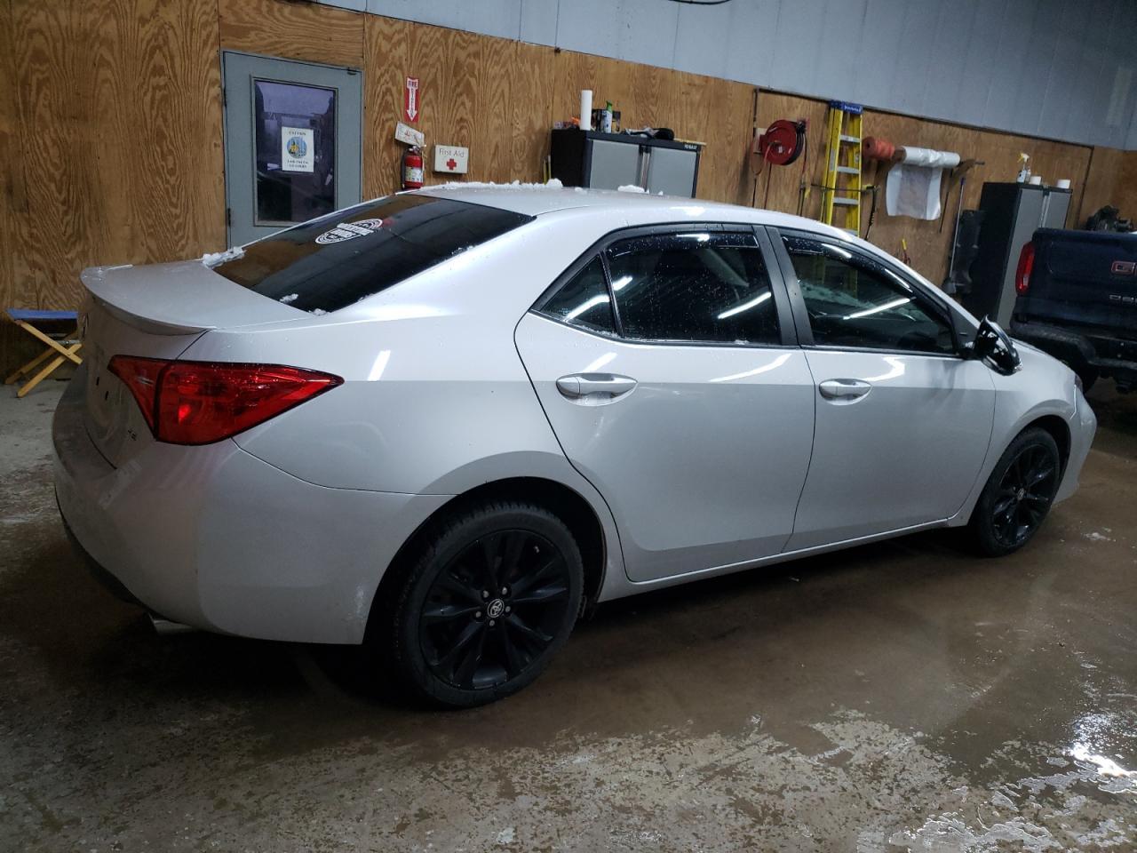2019 TOYOTA COROLLA L - Image 3