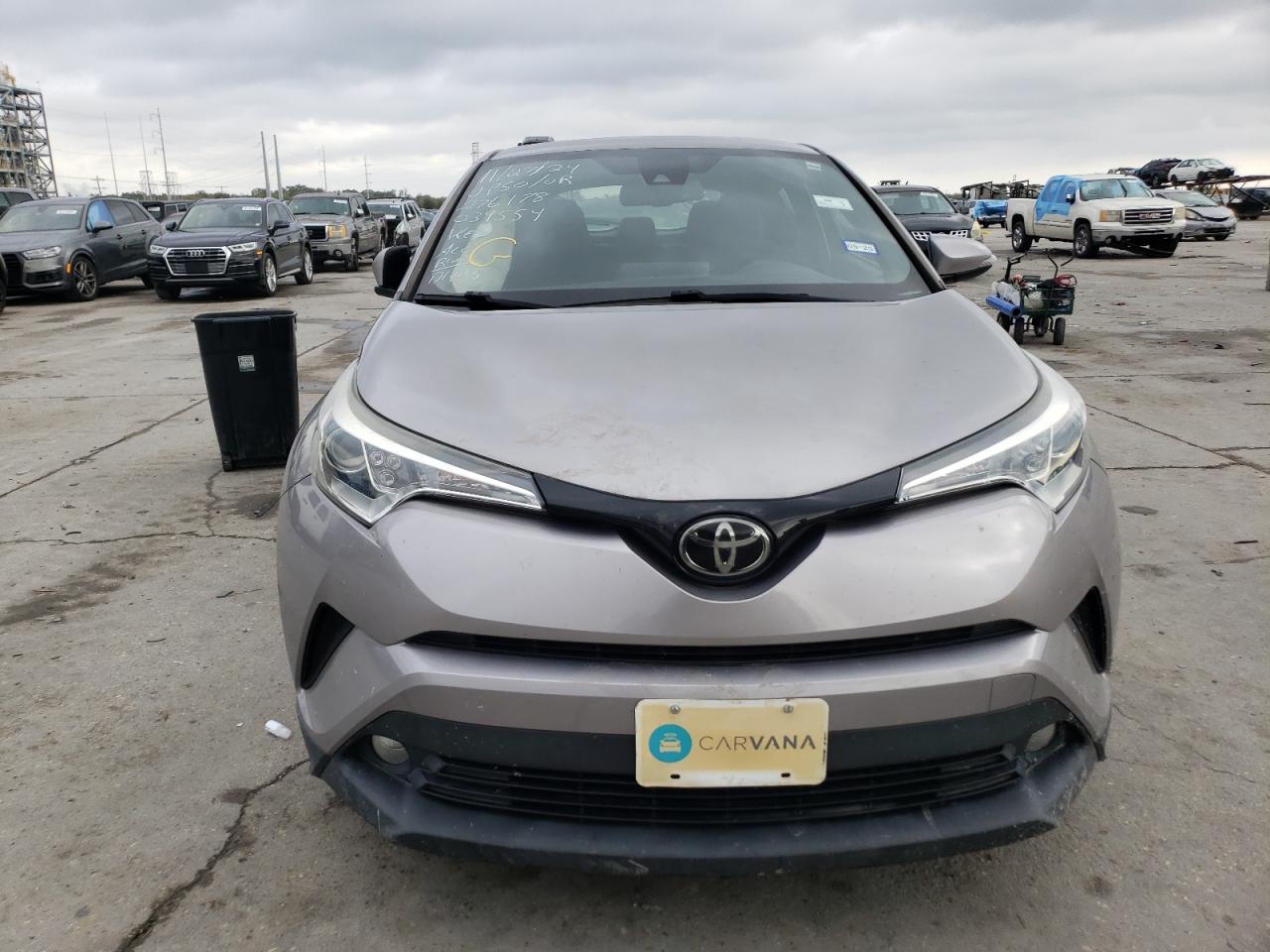 2018 TOYOTA C-HR XLE - Image 5
