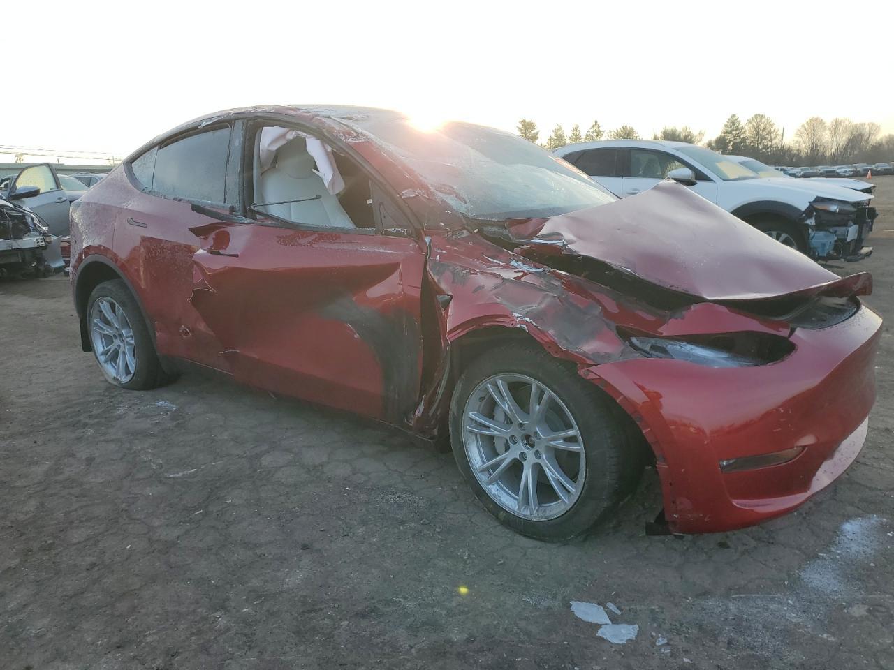 2024 TESLA MODEL Y - Image 4
