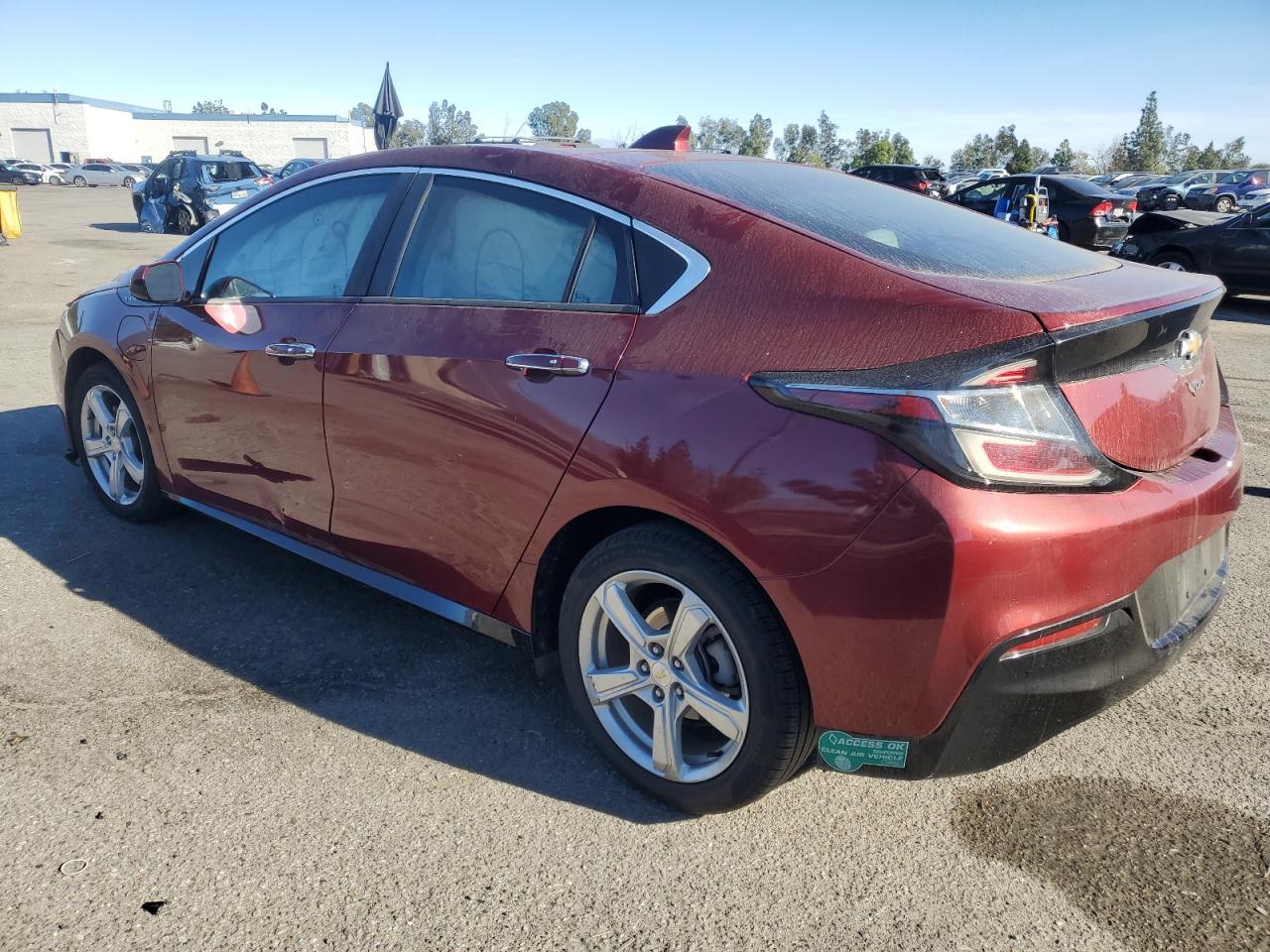 2017 CHEVROLET VOLT LT - Image 2