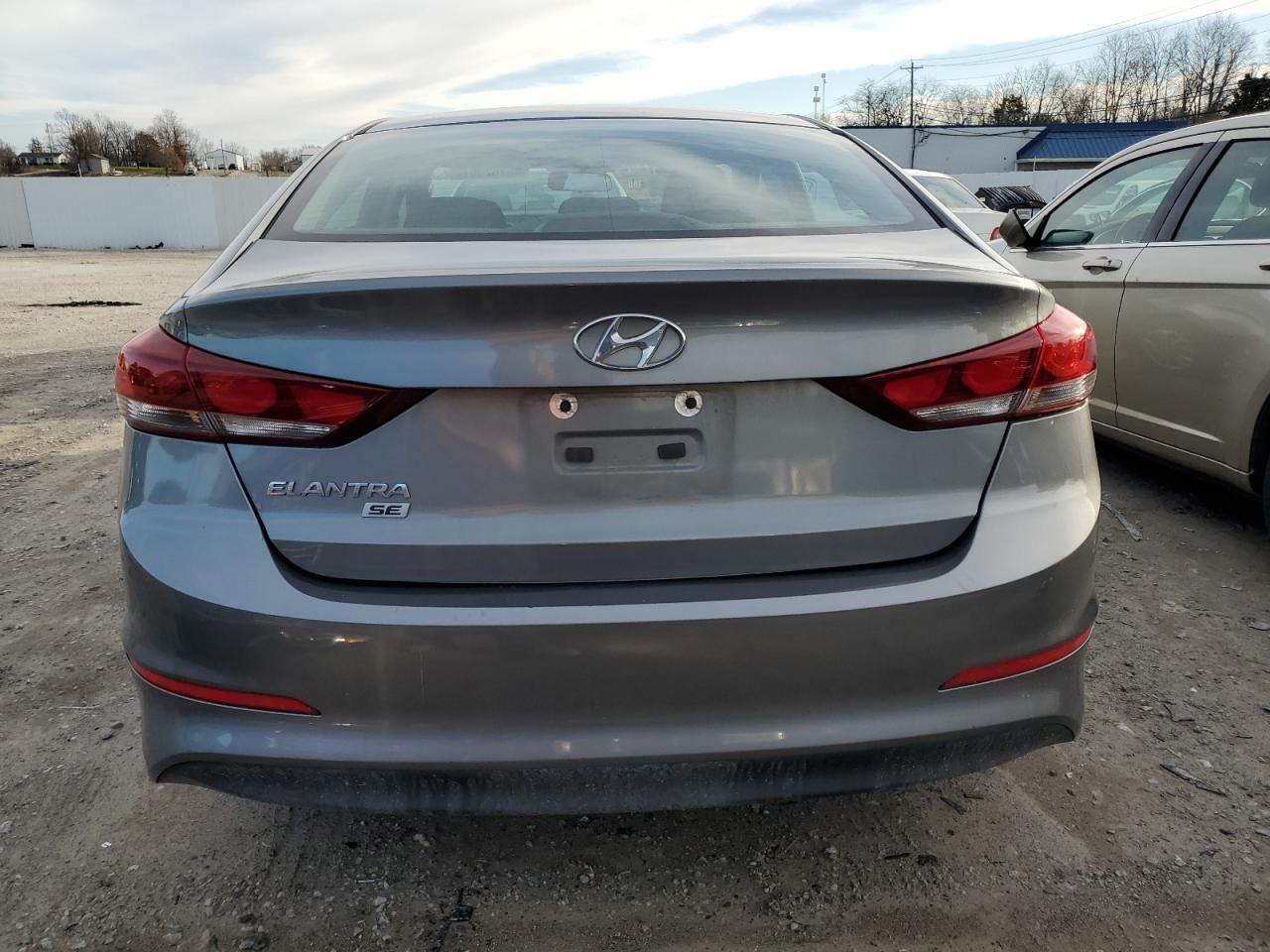 2018 HYUNDAI ELANTRA SE - Фото 6