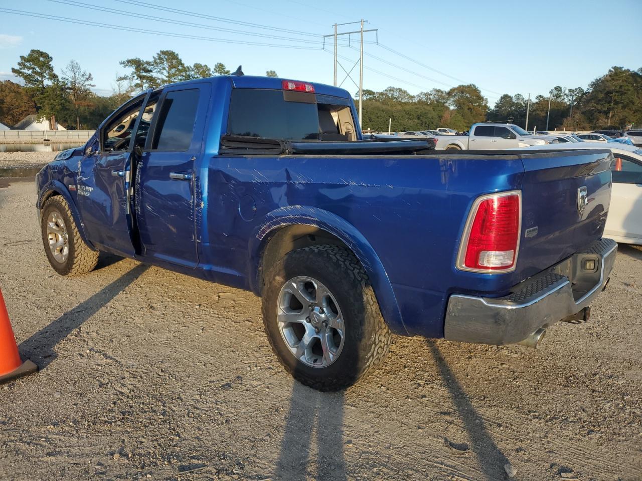 2017 RAM 1500 LARAM - Фото 2