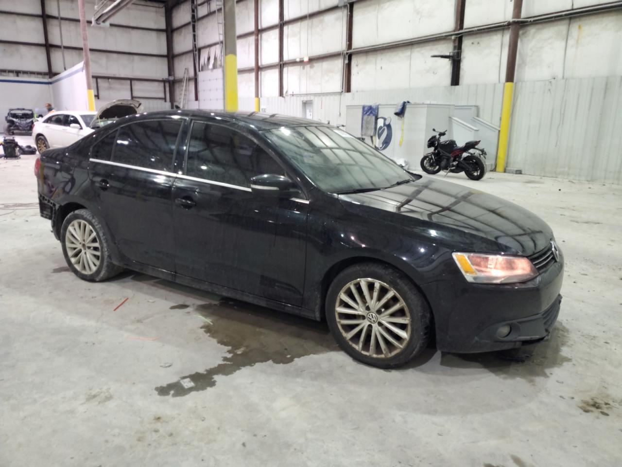 2013 VOLKSWAGEN JETTA TDI - Фото 4