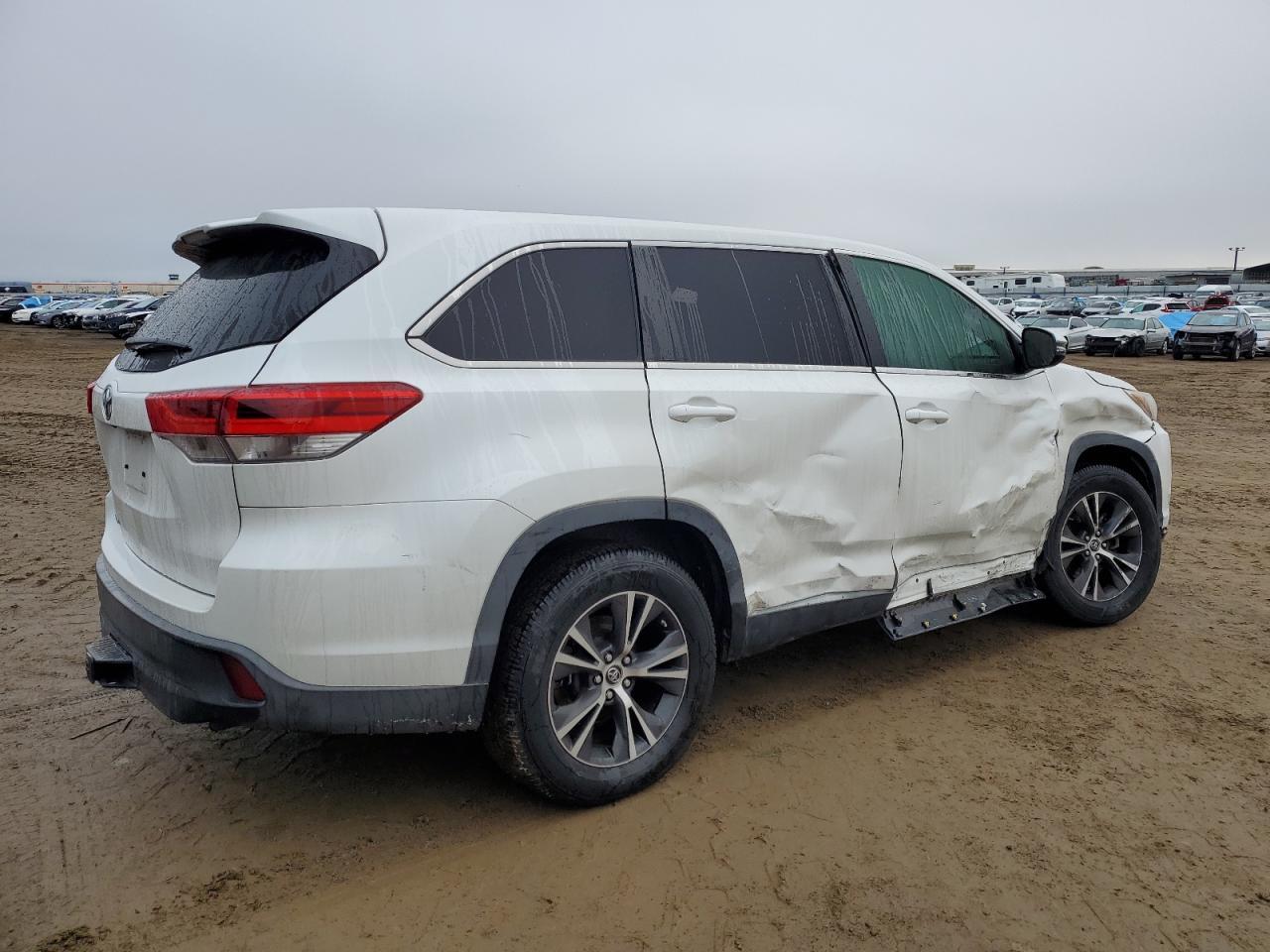 2019 TOYOTA HIGHLANDER - Фото 3