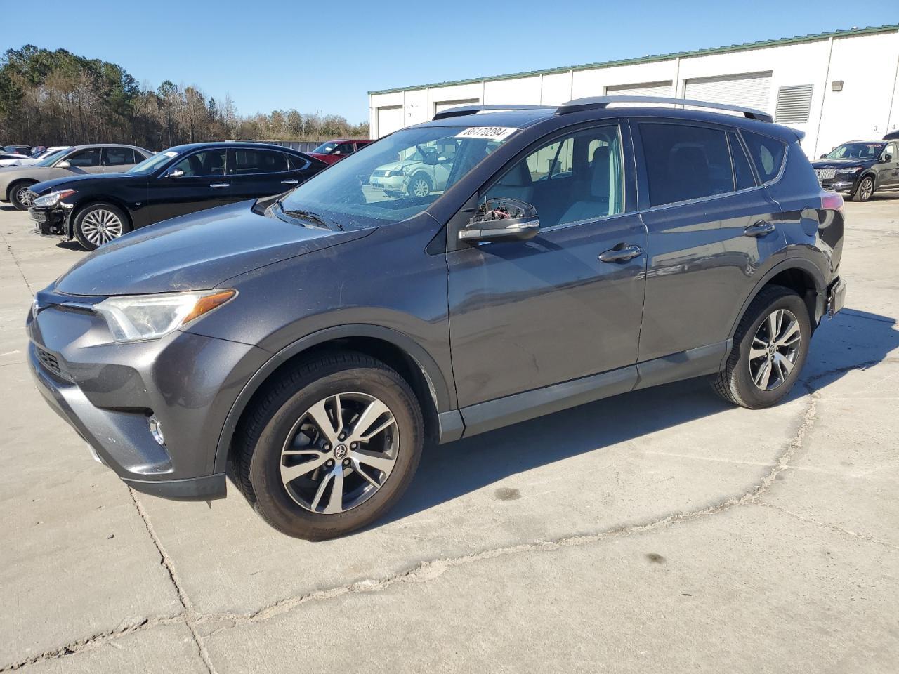 2016 TOYOTA RAV4 XLE