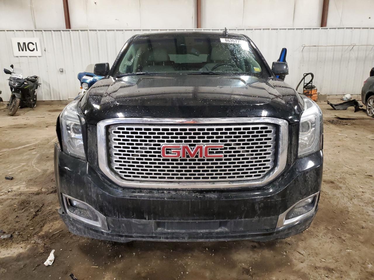 2016 GMC YUKON XL D - Фото 5