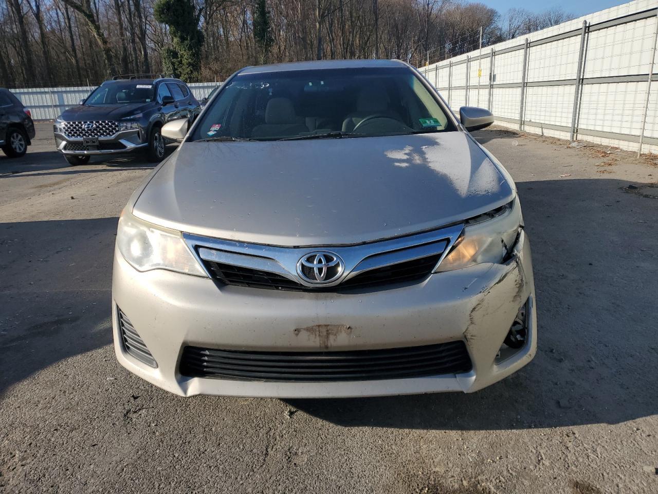 2014 TOYOTA CAMRY L - Image 5