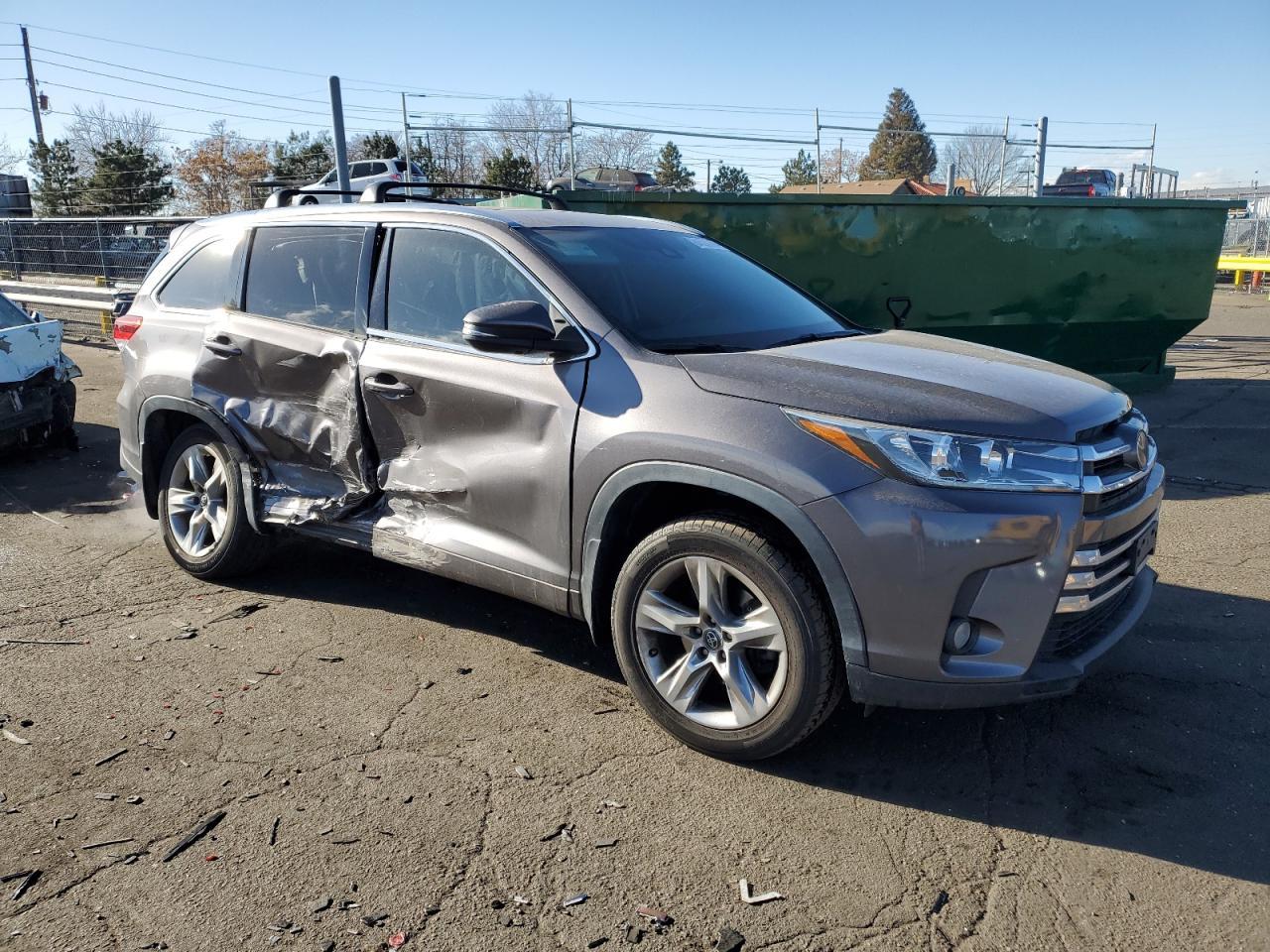 2018 TOYOTA HIGHLANDER - Фото 4