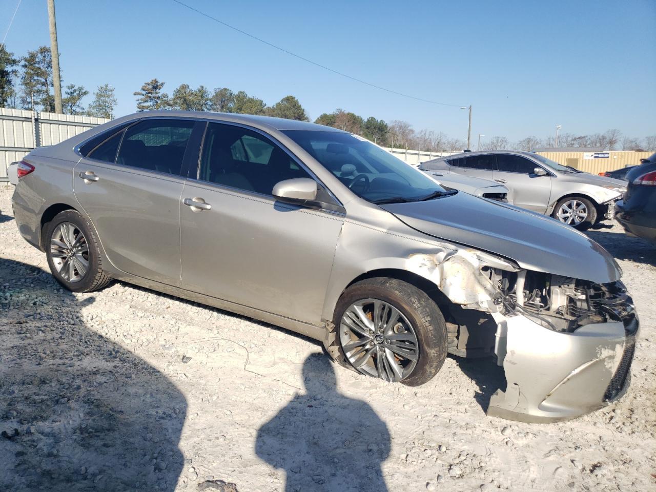 2015 TOYOTA CAMRY LE - Фото 4