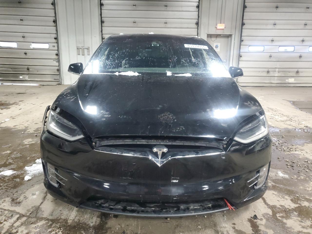 2016 TESLA MODEL X - Фото 5