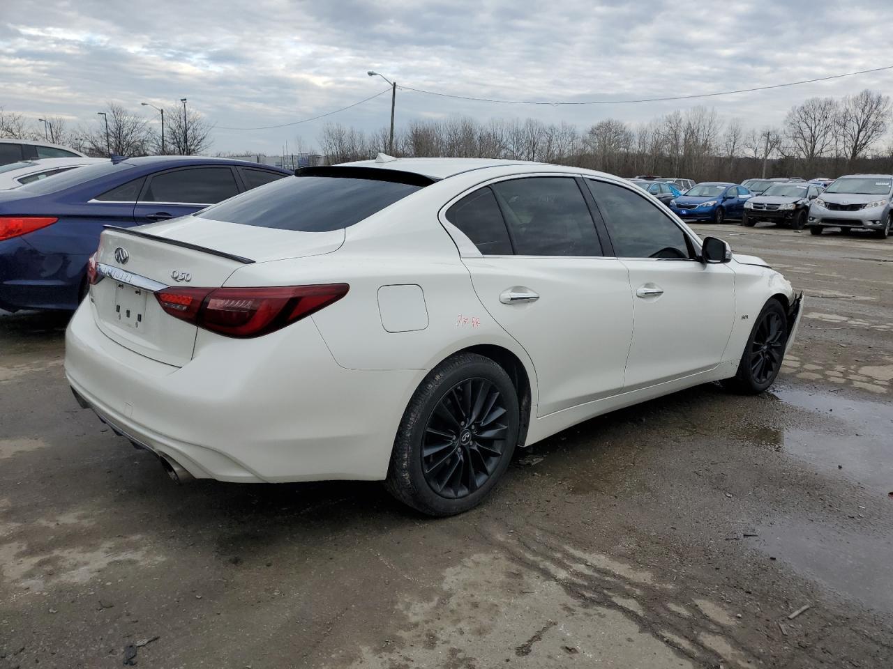 2018 INFINITI Q50 LUXE - Image 3