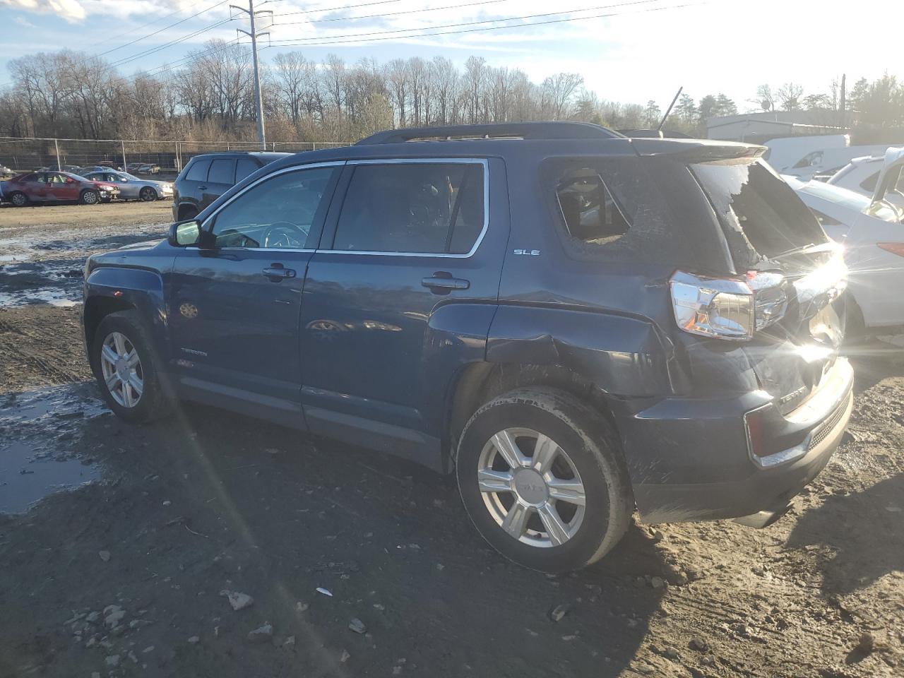 2016 GMC TERRAIN SL - Image 2