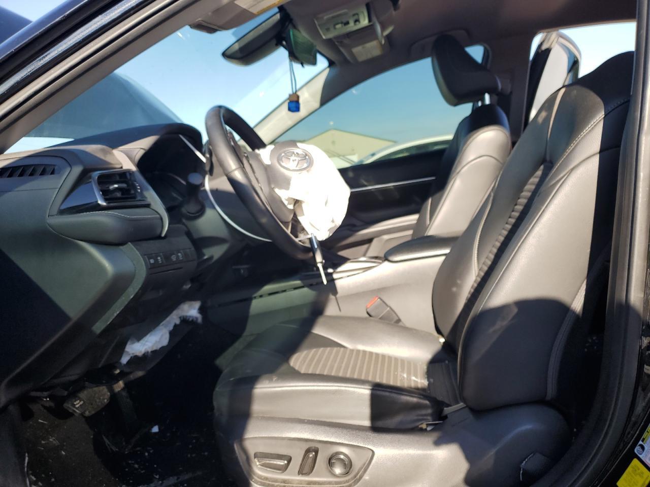 2021 TOYOTA CAMRY SE - Фото 7