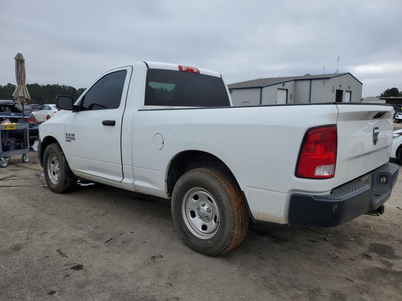 2019 RAM 1500 CLASS - Фото 2