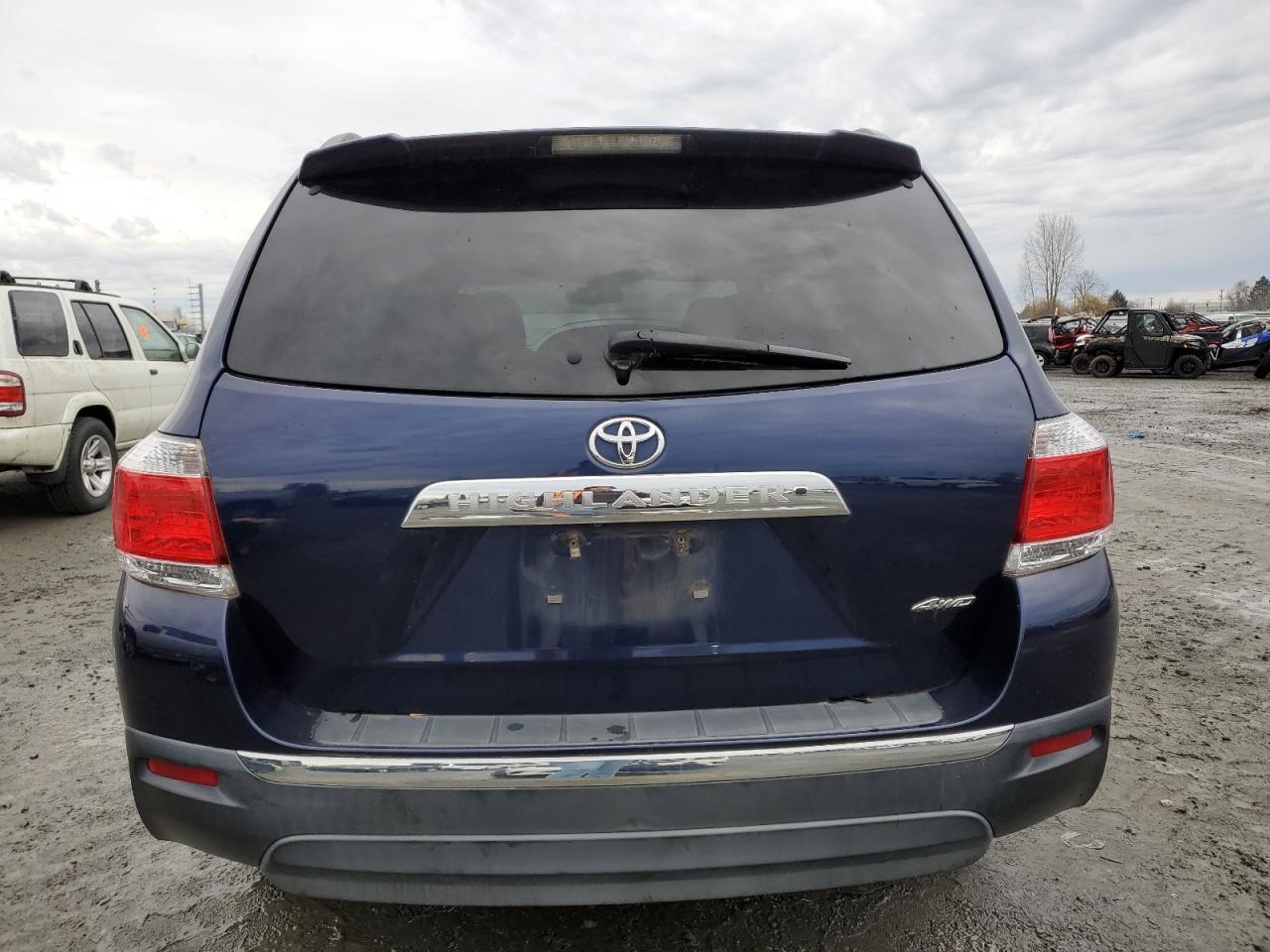 2011 TOYOTA HIGHLANDER - Image 6