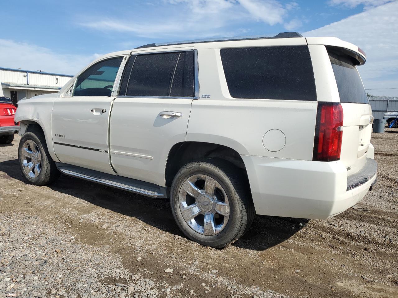 2015 CHEVROLET TAHOE C150 - Фото 2