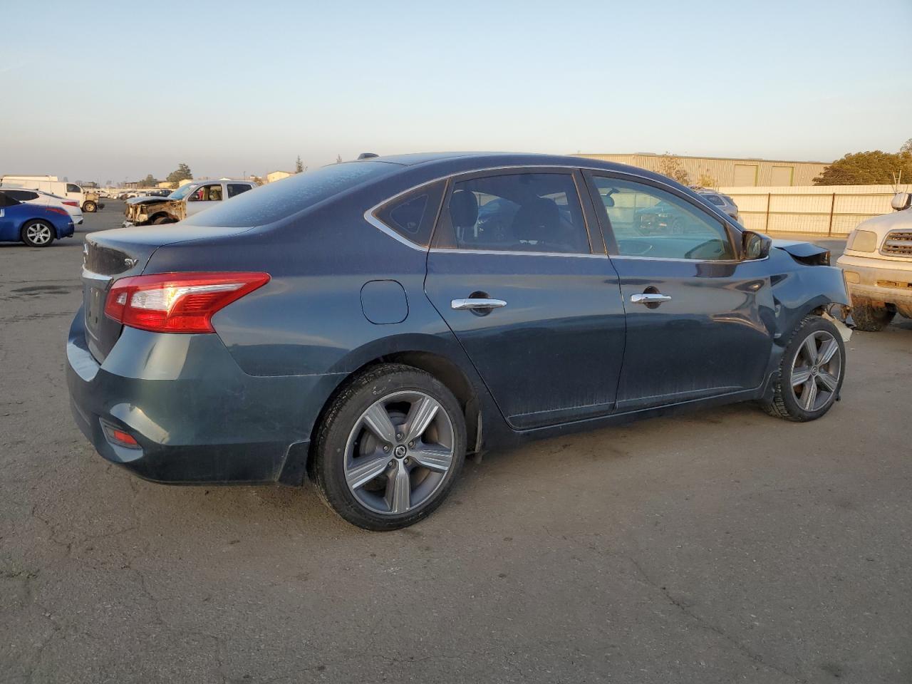 2017 NISSAN SENTRA S - Фото 3