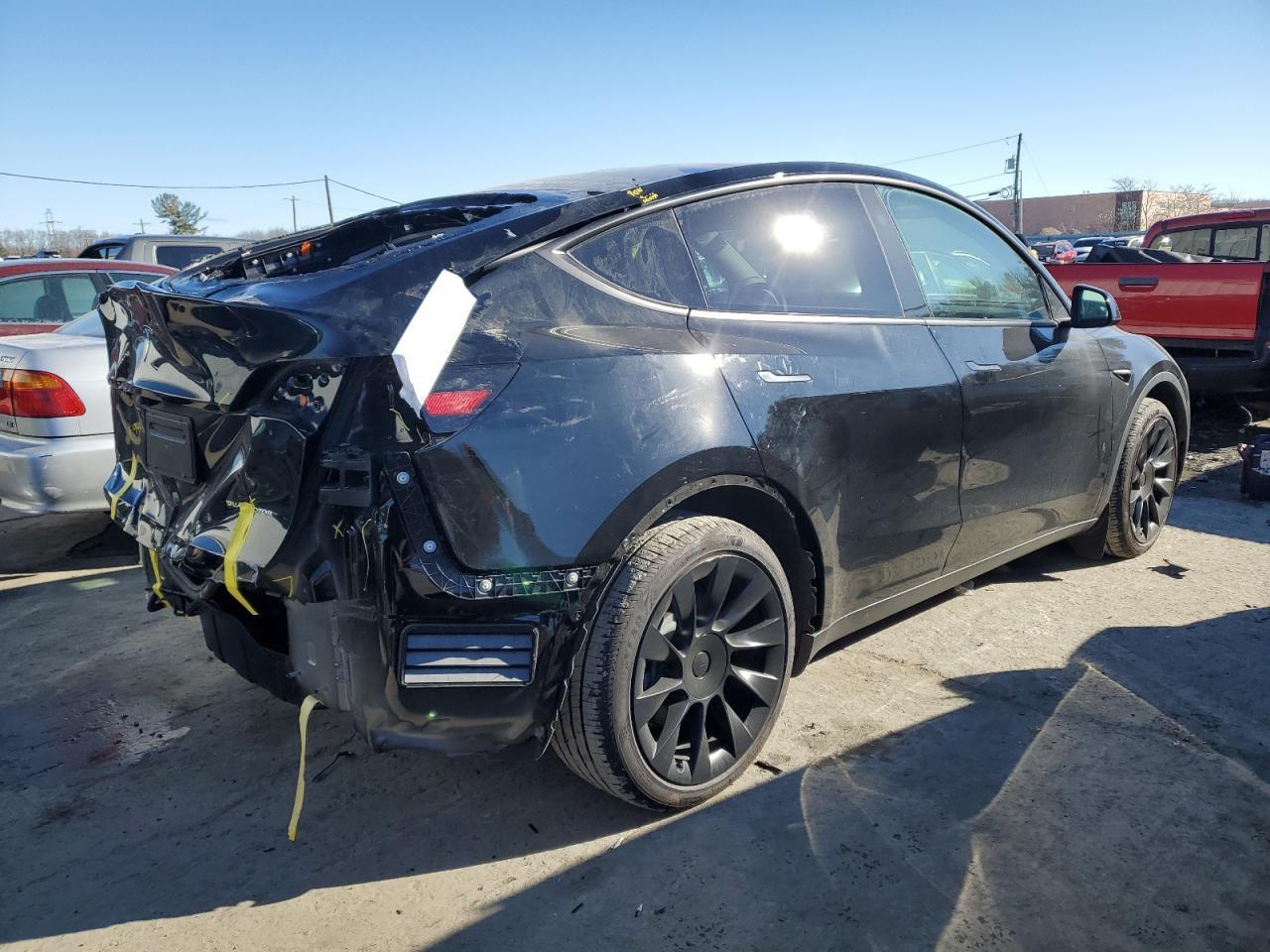 2024 TESLA MODEL Y - Image 3