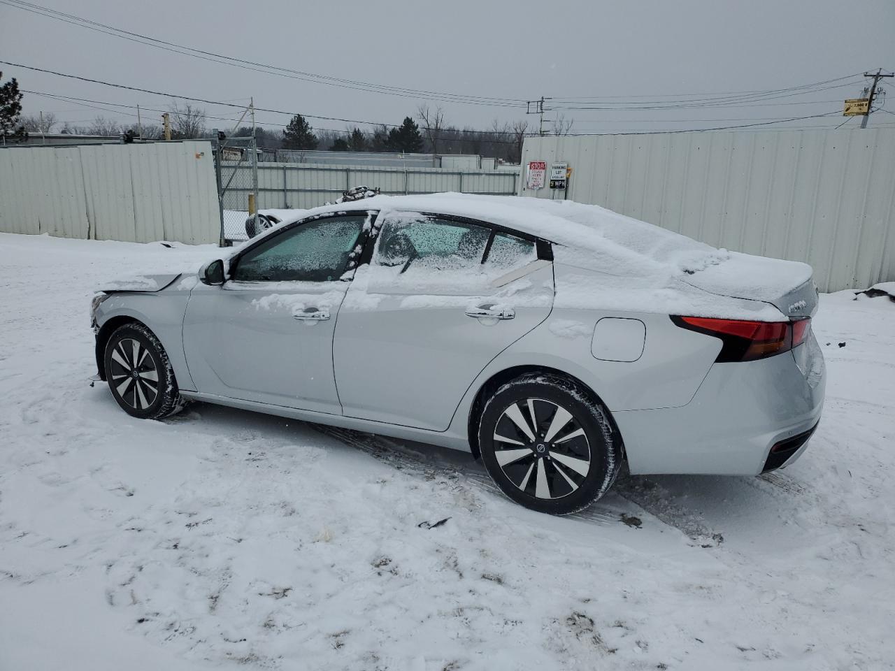 2020 NISSAN ALTIMA SV - Фото 2