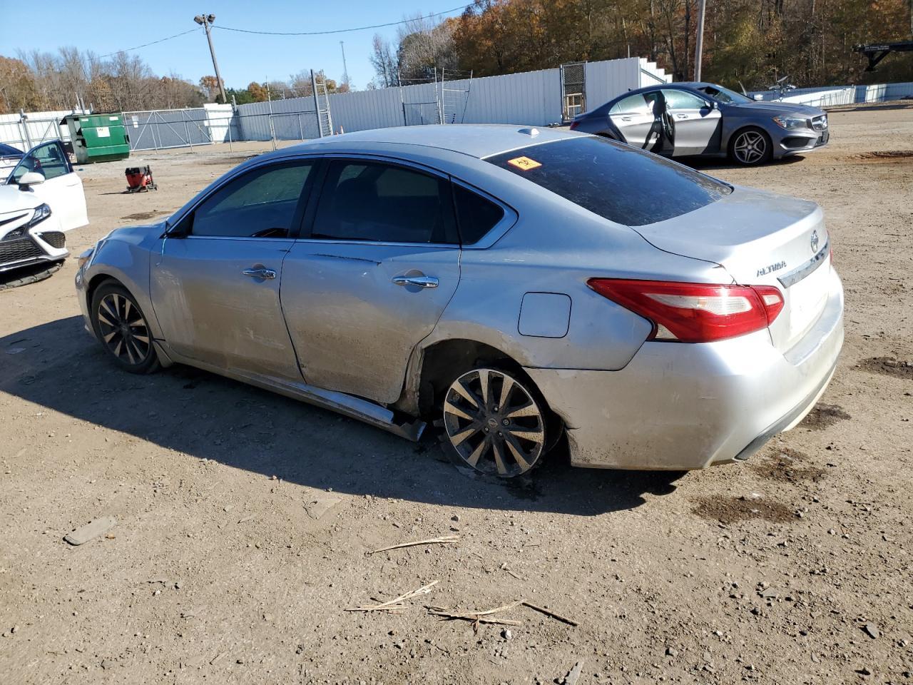 2016 NISSAN ALTIMA 2.5 - Фото 2