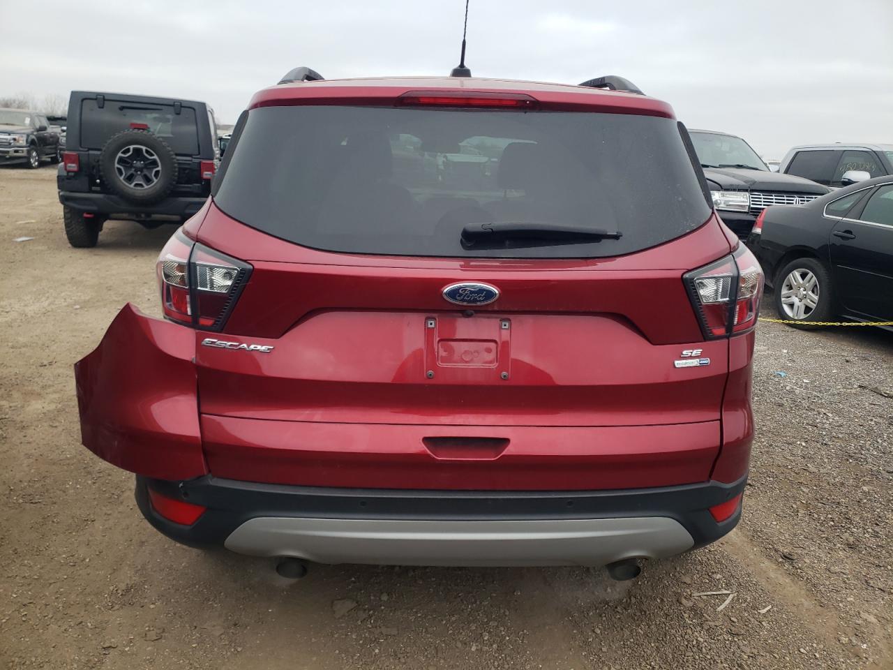 2017 FORD ESCAPE SE - Фото 6