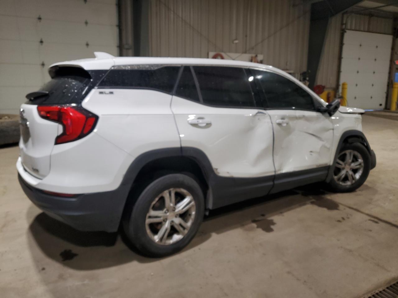 2018 GMC TERRAIN SL - Image 3