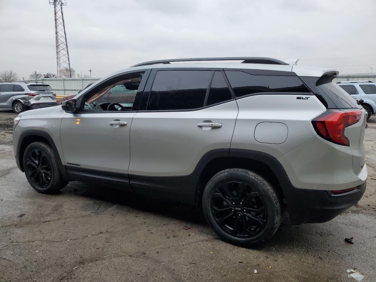 2021 GMC TERRAIN SL - Фото 2