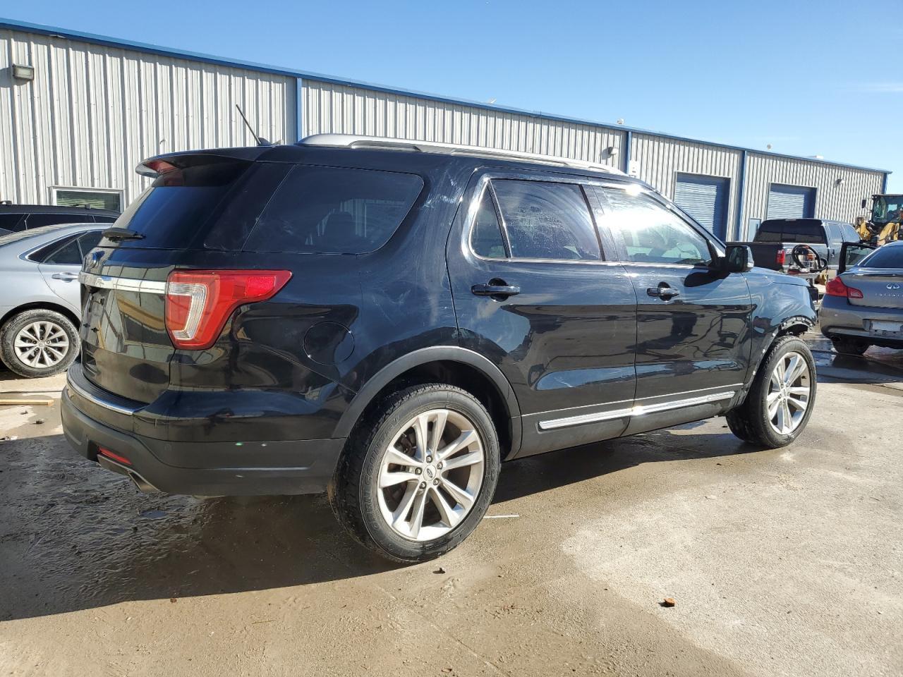 2018 FORD EXPLORER X - Фото 3