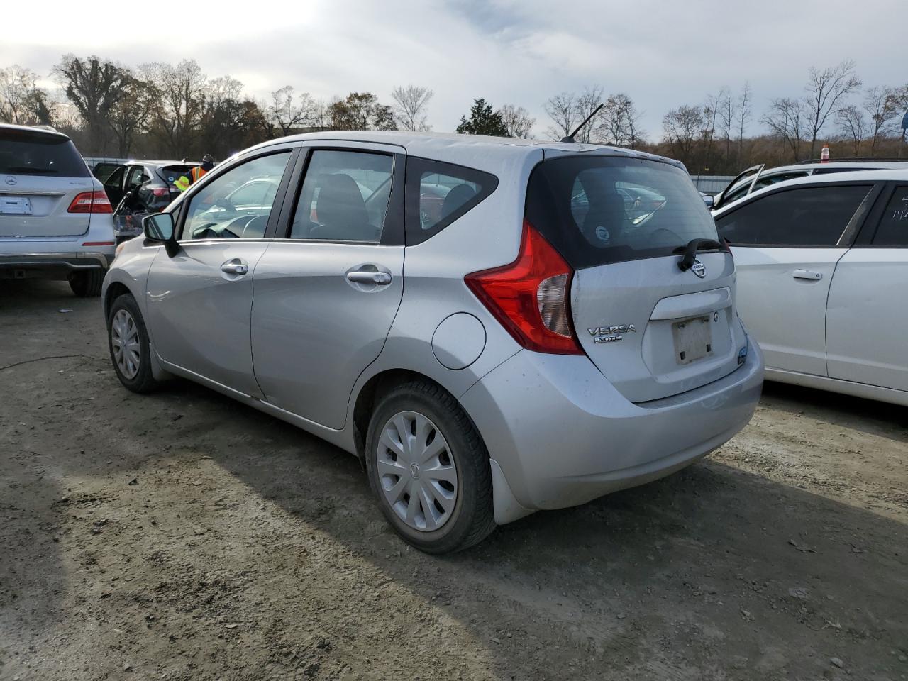 2015 NISSAN VERSA NOTE - Фото 2