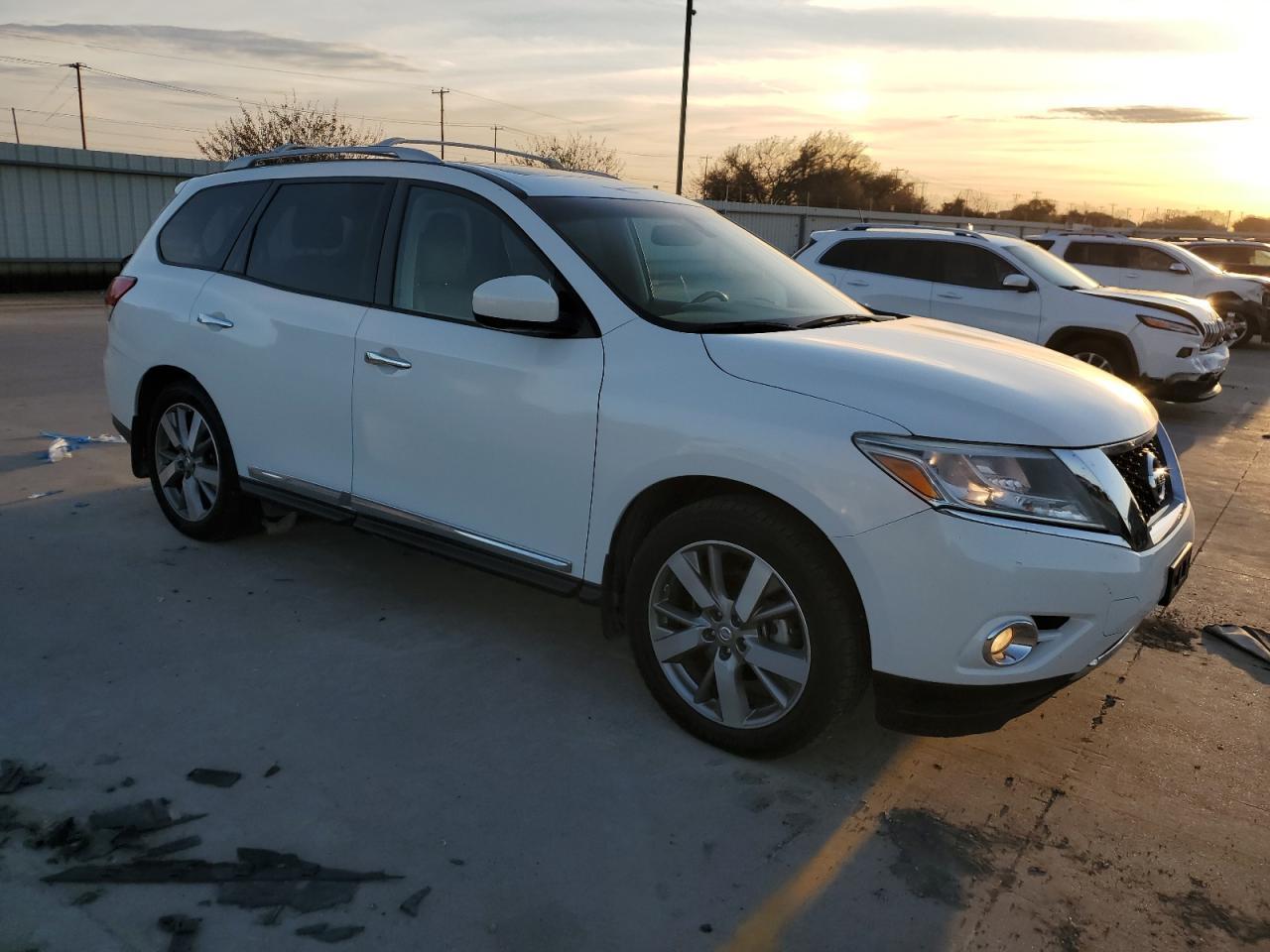 2013 NISSAN PATHFINDER - Image 4