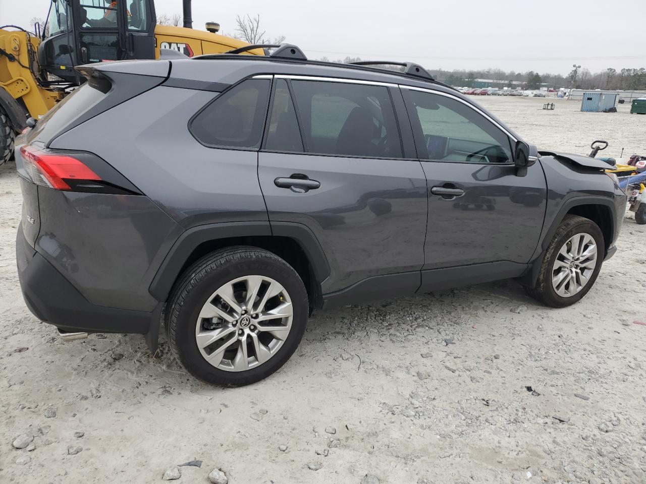 2024 TOYOTA RAV4 XLE P - Image 3