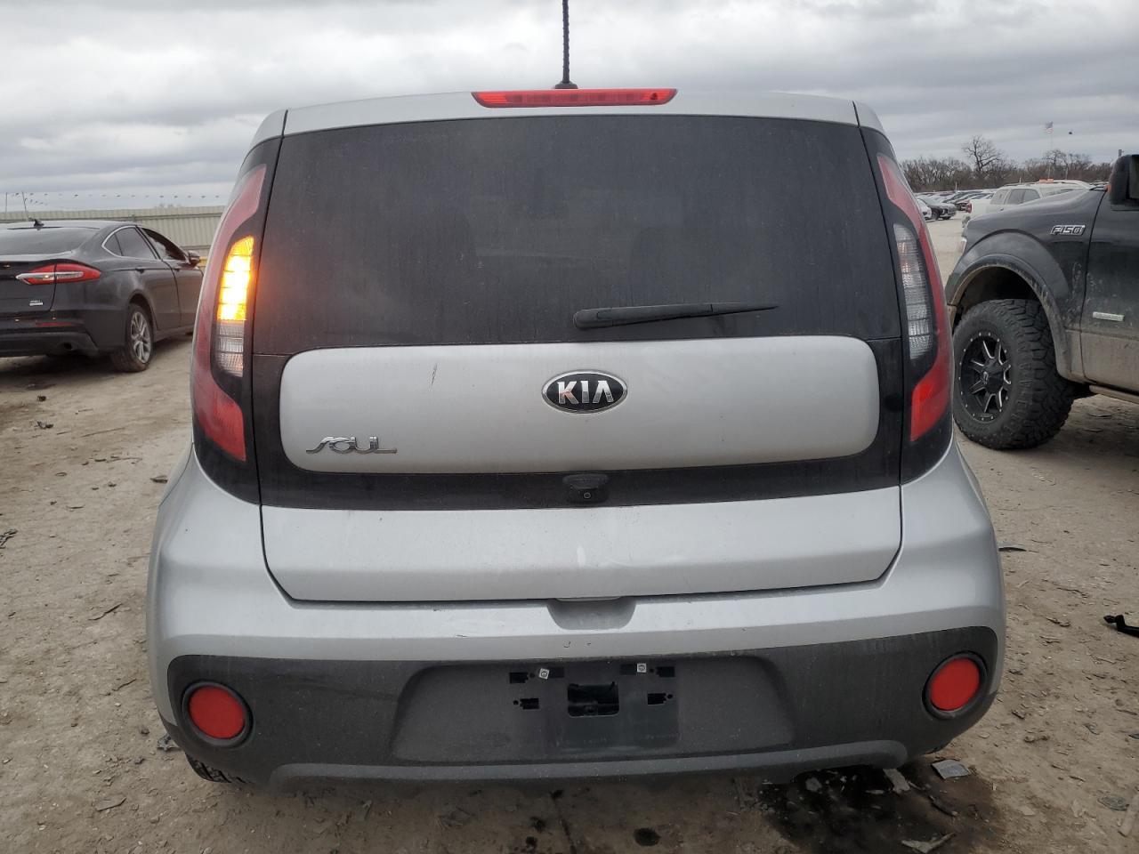 2019 KIA SOUL - Image 6
