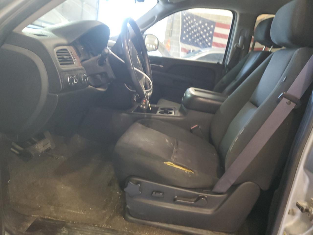 2011 CHEVROLET TAHOE K150 - Фото 7