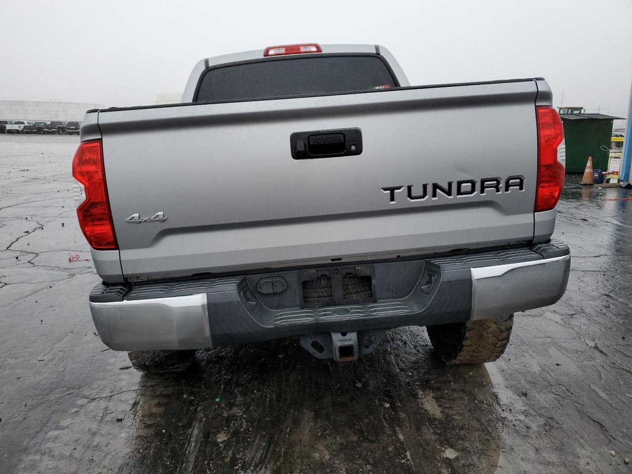 2015 TOYOTA TUNDRA CRE - Image 6