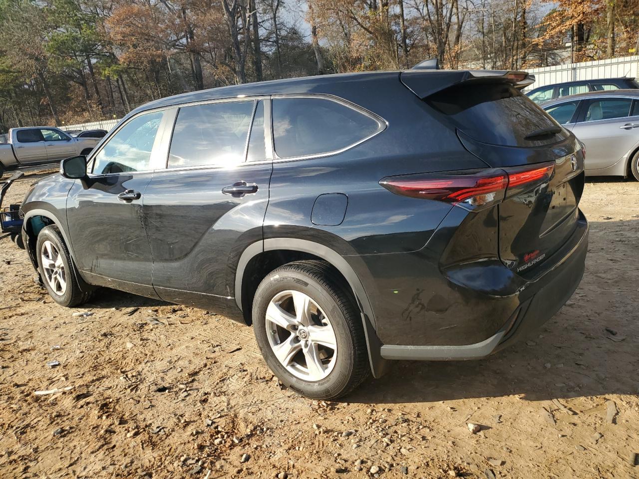 2024 TOYOTA HIGHLANDER - Image 2