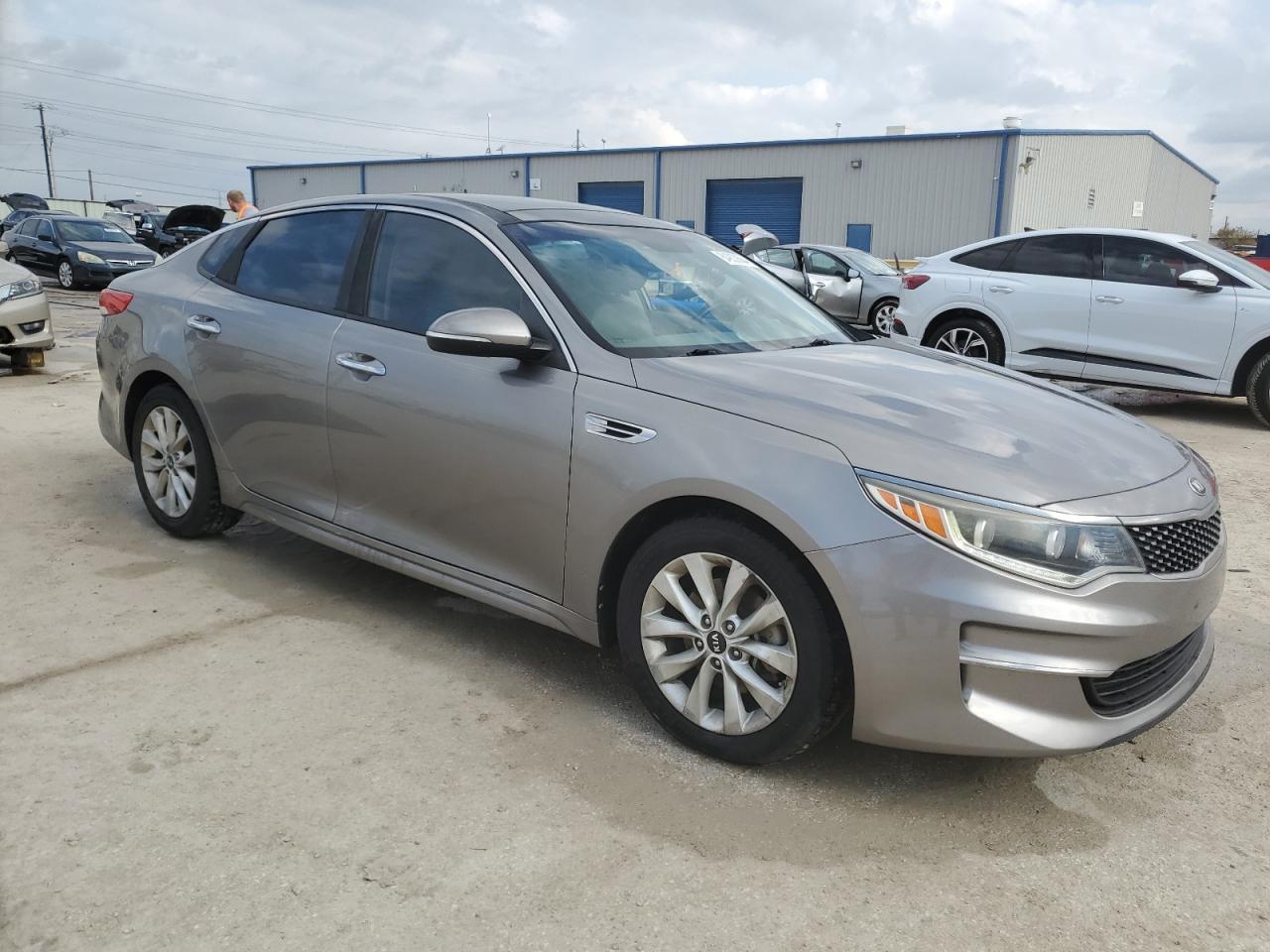 2016 KIA OPTIMA EX - Image 4