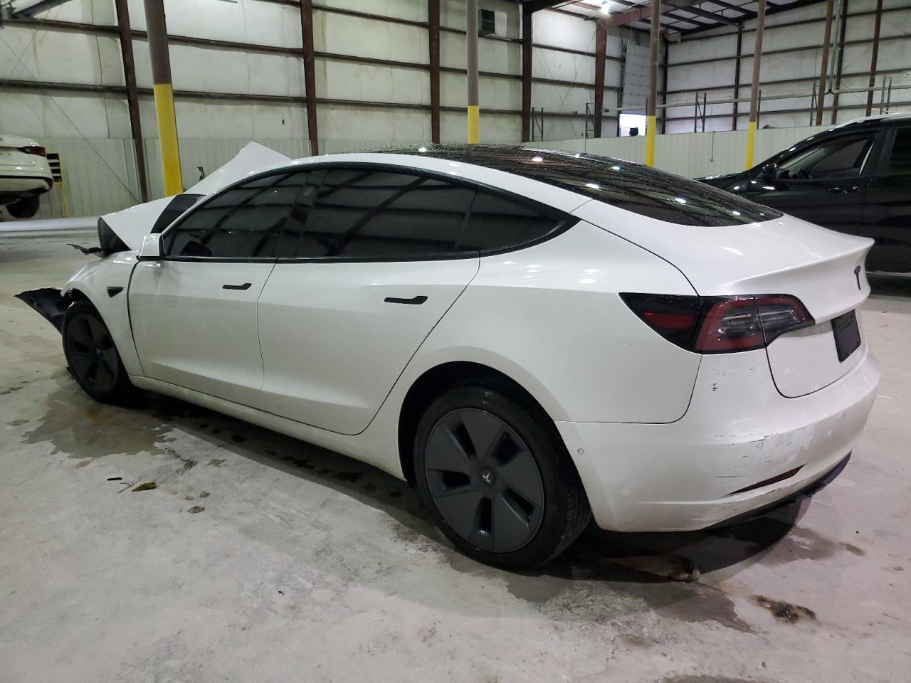2022 TESLA MODEL 3 - Image 2