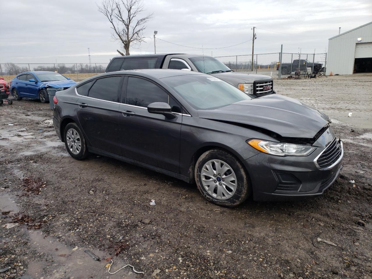 2020 FORD FUSION S - Image 4