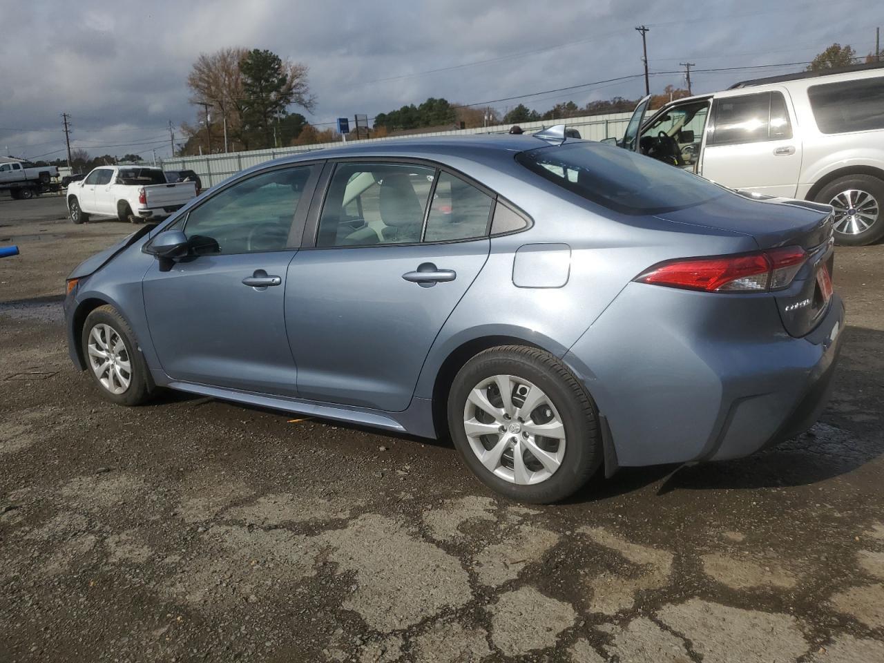 2025 TOYOTA COROLLA LE - Фото 2
